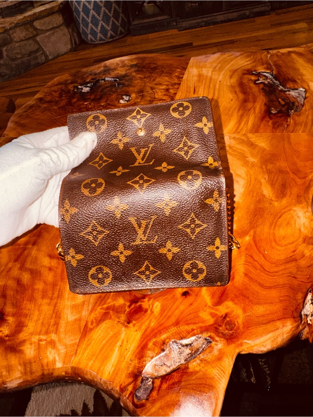Louis Vuitton Viennois compact monogram wallet with unbranded 47 inch chain - Picture 8 of 16